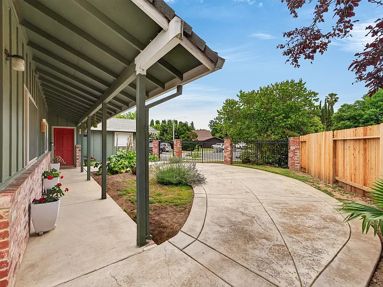 420 Colusa Pl — Photo 59