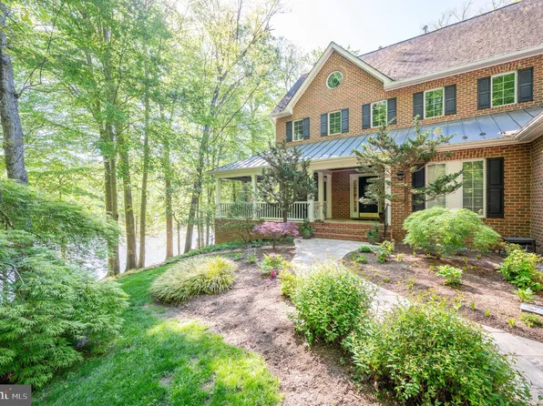 6031 Lady Slipper Ln, Manassas, VA 20111