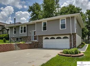 14711 Elm St, Omaha, NE 68144