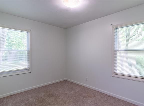 5th image of 2644 S 30th St