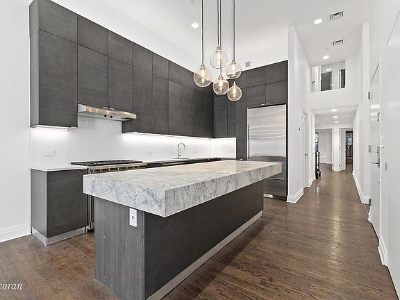 2nd image of 391 Broadway Fl 4