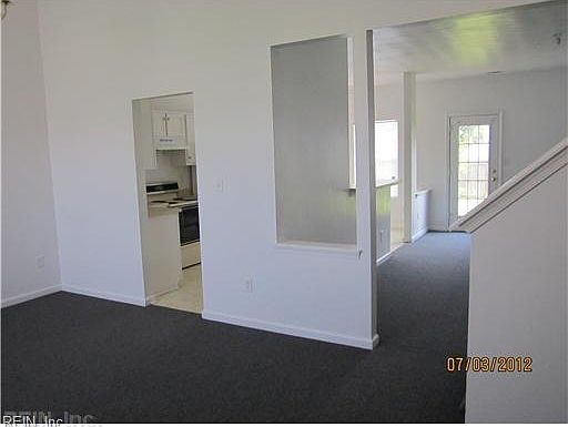 5th image of 318 Dunn St