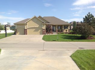 19715 Bellbrook Blvd, Gretna, NE 68028