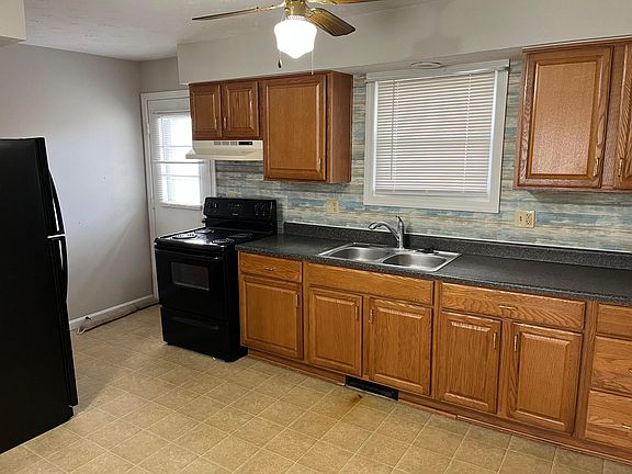 2nd image of 1133 Southridge Ave