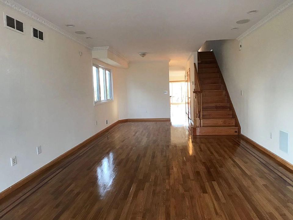 1st image of 443 Father Capodanno Blvd