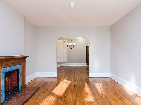 3rd image of 1820 W Newport Ave #1