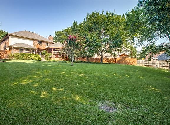 4th image of 901 Hills Creek Dr