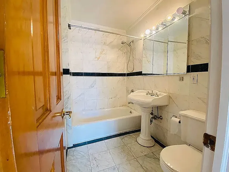 305 W 91st St #4R — Photo 11