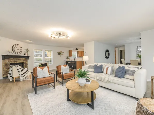 116 Hibriten Mountain Rd, Lenoir, NC 28645