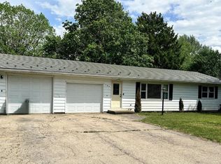 780 N Jackson Ave, Jefferson, WI 53549
