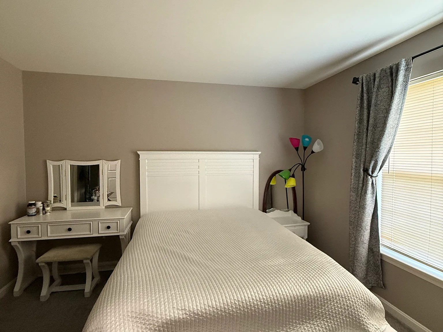 2 bed, 1212 sqft, $1,900 — Photo 4