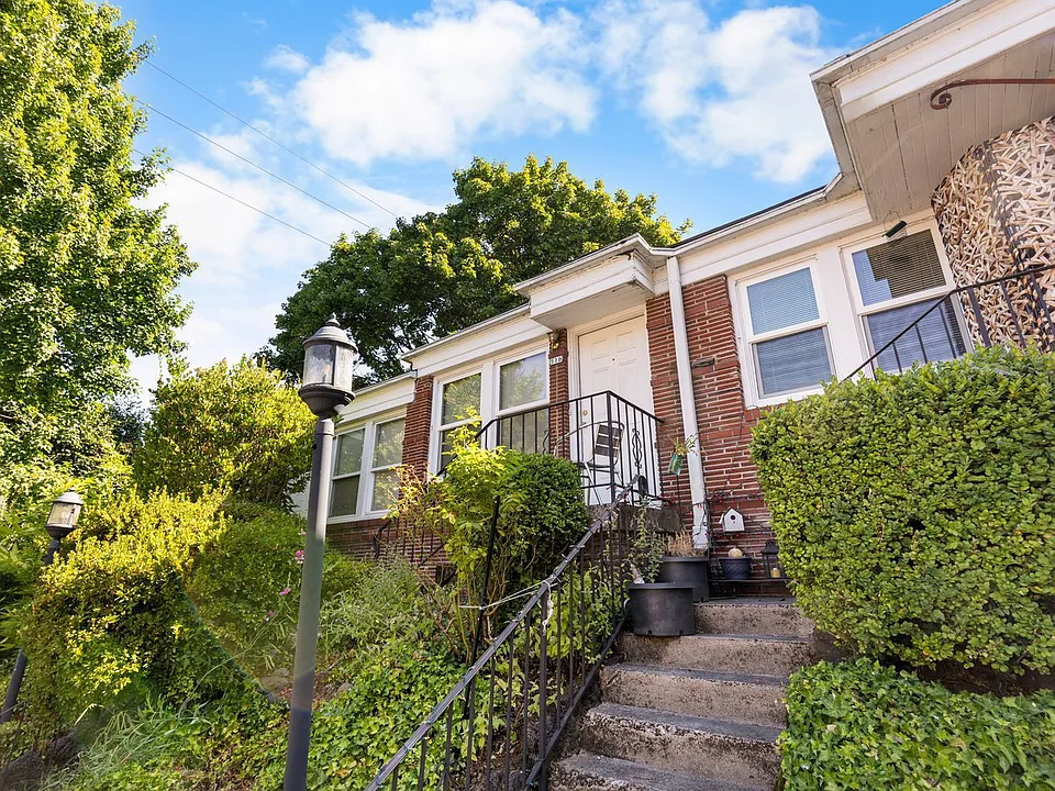 516 SE 15th Ave