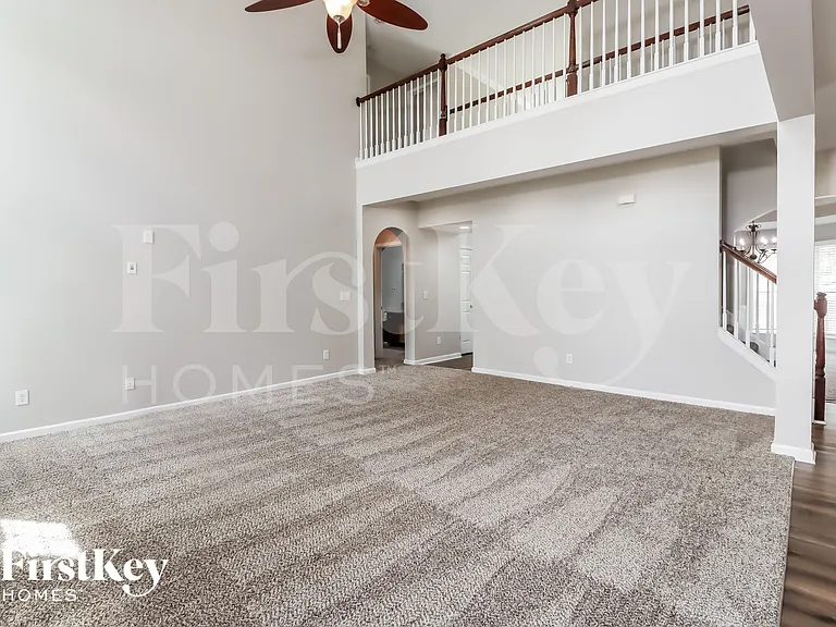 1421 Kentmire Ct — Photo 4