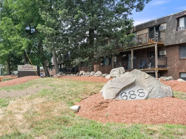 688 Boston Post Rd E APT 304, Marlborough, MA 01752