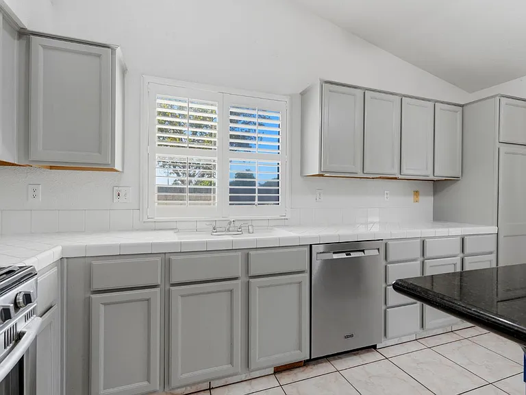 3006 Mission Dr — Photo 20
