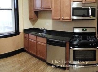 1608 W Nelson St #2, Chicago, IL 60657