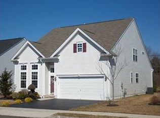 22 Pebble Creek Rd, Dayton, NJ 08810