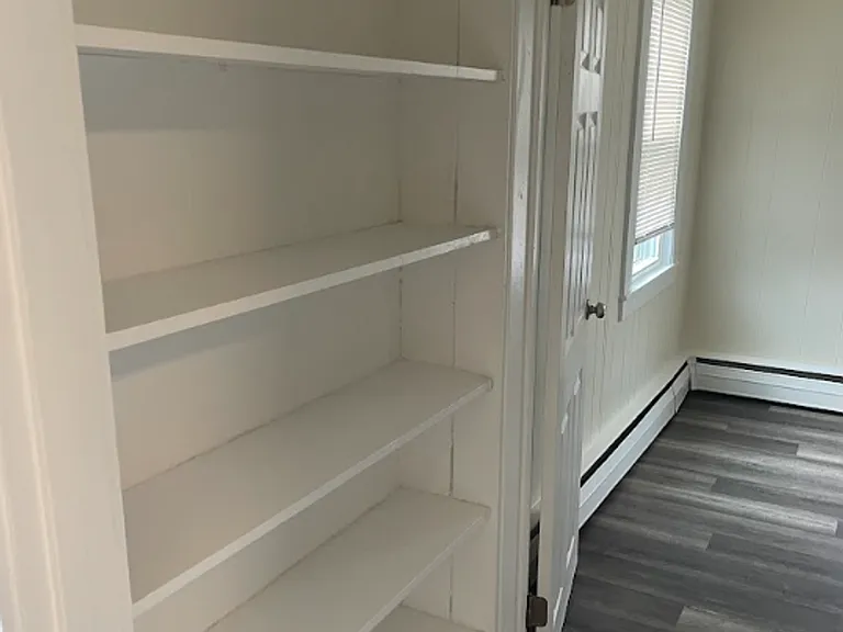 54 Longwood Ave — Photo 8