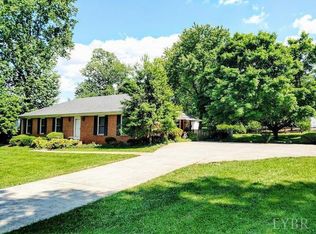 2625 Linkhorne Dr, Lynchburg, VA 24503