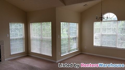 3rd image of 15600 Everglade Ln APT 302