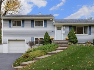 445 Midway Ave, Fanwood, NJ 07023