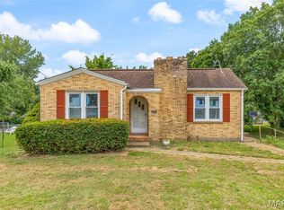 1112 N 3rd St, Festus, MO 63028