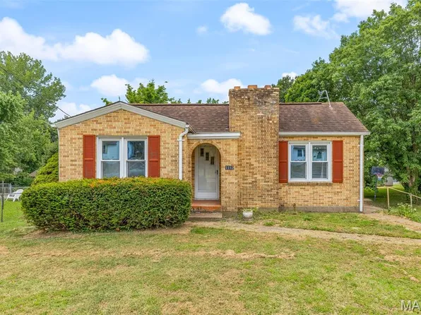 1112 N 3rd St, Festus, MO 63028