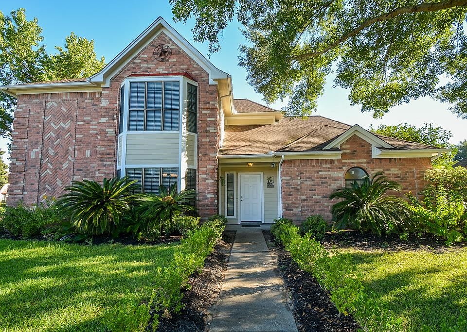 1st image of 15526 Cabildo Dr
