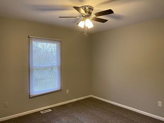 5th image of 2925 Wheatfield Dr