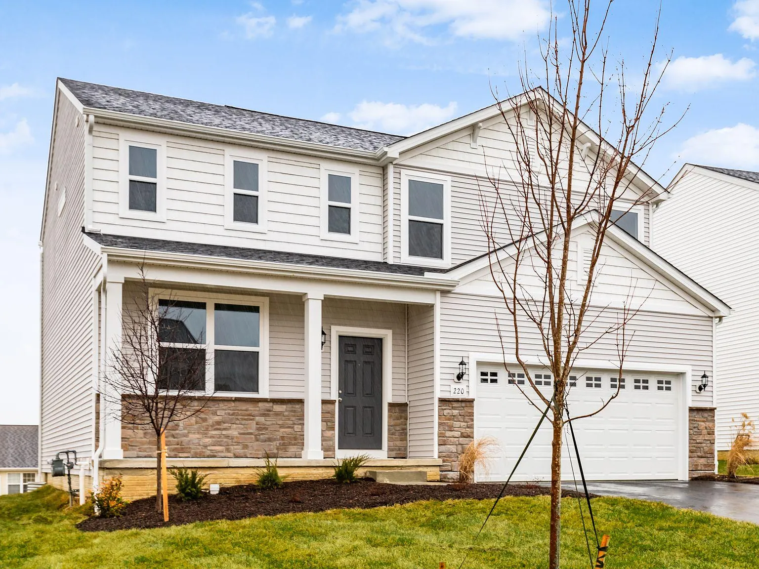 4 bed, 2.5 bath, 2126 sqft, $2,999 — Photo 3