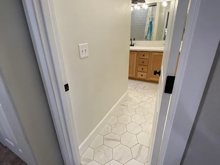 1055 Charlie Ave — Photo 22