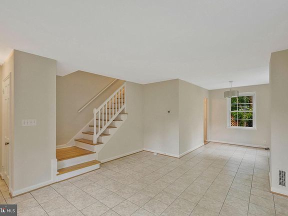 4th image of 3087 S Woodrow St