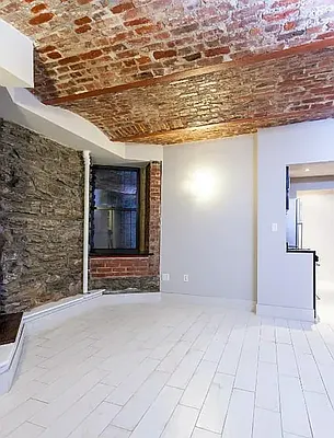 Rented by REAL New York | media 9