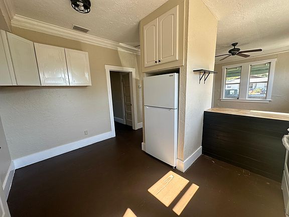 4th image of 1437 21st St