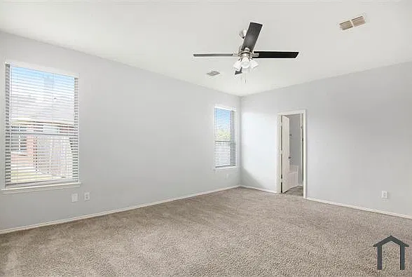 4 bed, 2809 sqft, $3,500 — Photo 4