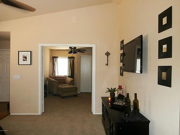 3rd image of 11834 W Paradise Dr