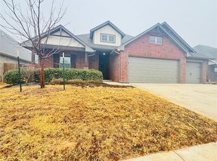 9217 NW 89th St, Yukon, OK 73099