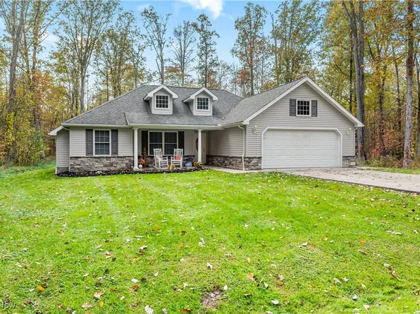 617 Oriole Dr, Roaming Shores, OH 44084