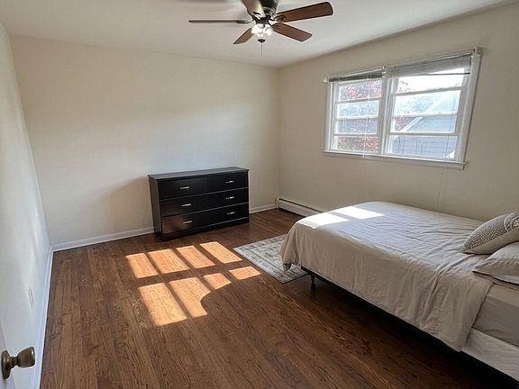 4th image of 200 Robin St Unit 2