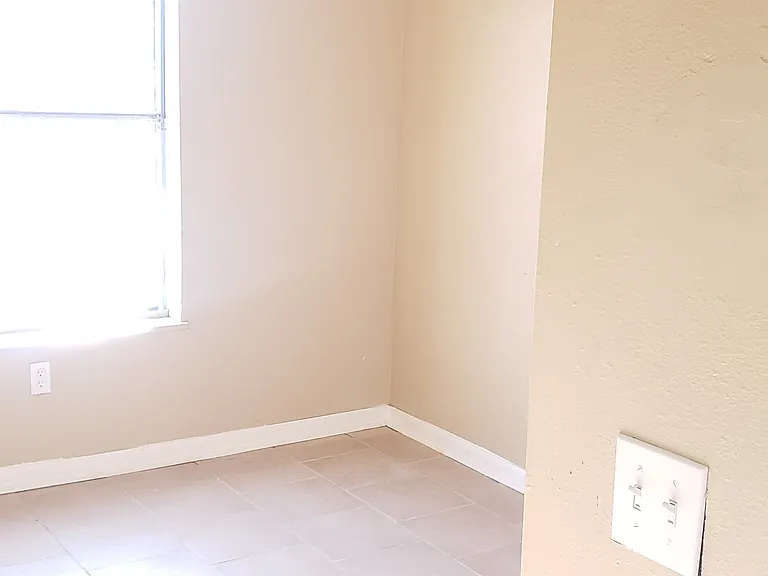 4521 Skyview Dr — Photo 1