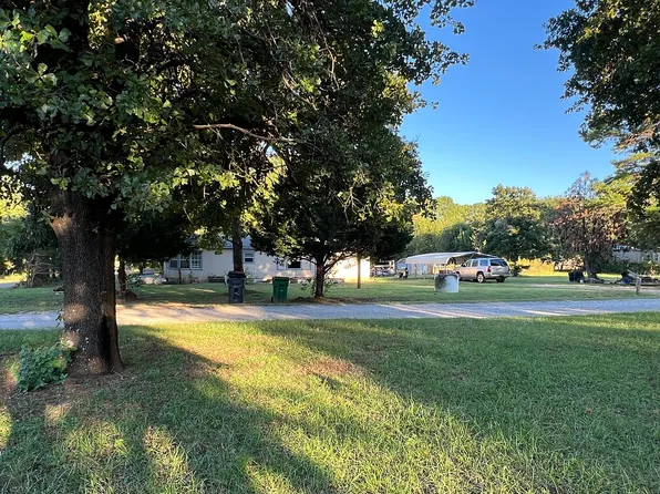 12001 77th St, Lexington, OK 73051