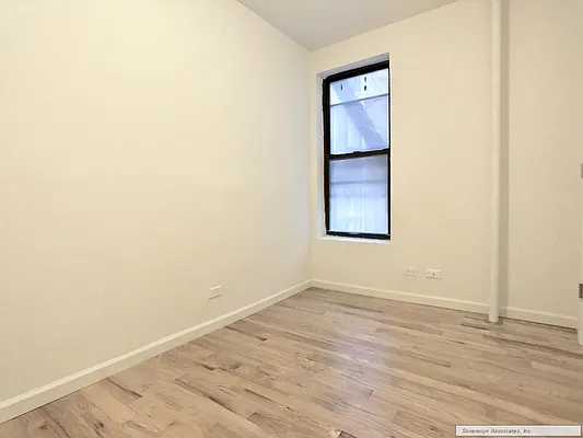 Rented by Sovereign Associates | media 7