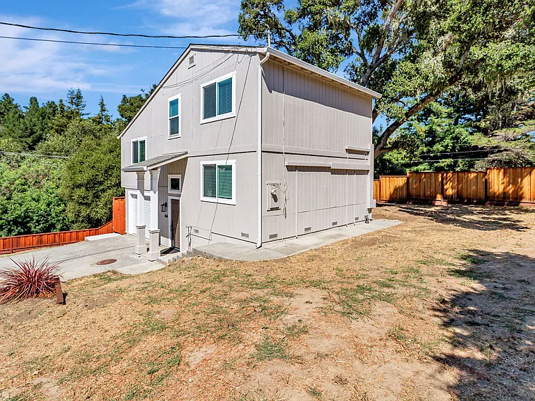 616 Rincon Dr — Photo 12