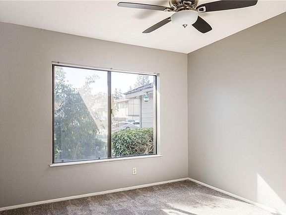 5th image of 2439 E Puritan Dr