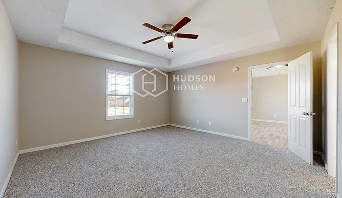 8014 Valencia Dr — Photo 15