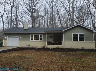 8428 Robins Neck Rd, Gloucester, VA 23061