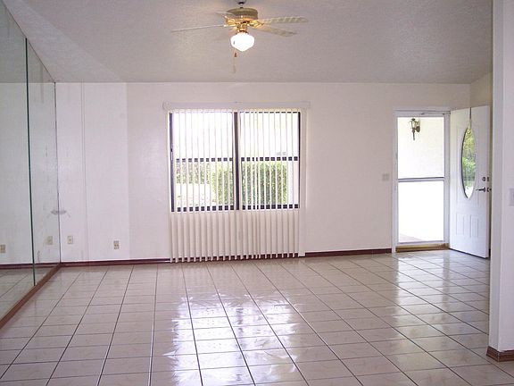 4th image of 309 SW Whitmore Drive
