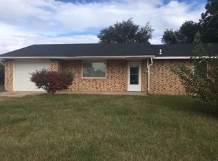 216 Versailles Ave, Garber, OK 73738