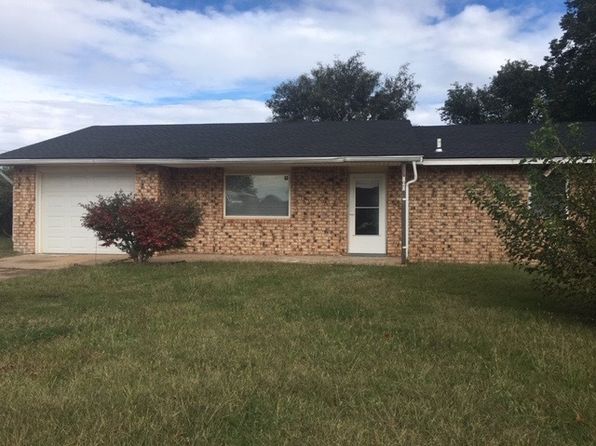 216 Versailles Ave