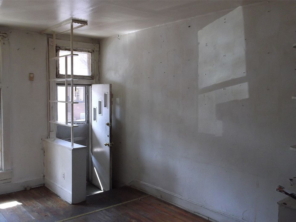 2nd image of 1606 Cliftview Ave